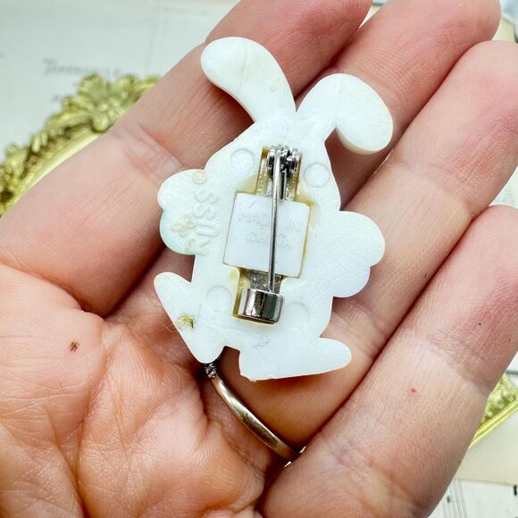 Vintage Russ Easter Bunny Pin Easter Bunny with Eggs Brooch - Picture 3 of 3